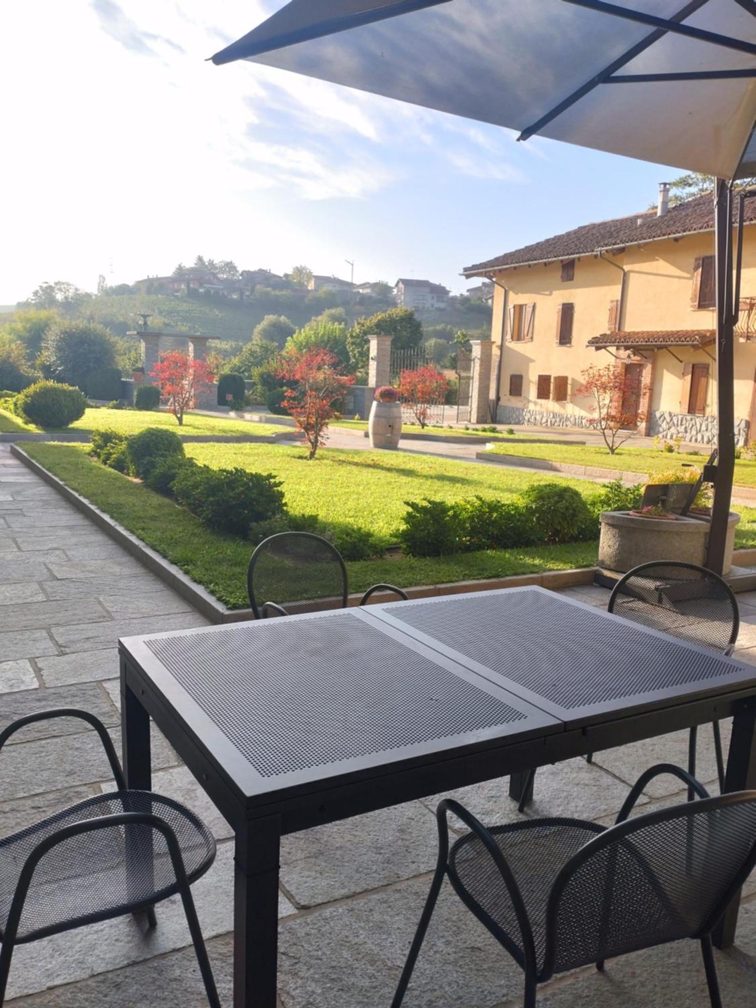 Agriturismo Cascina Varie Castagnito Exterior foto